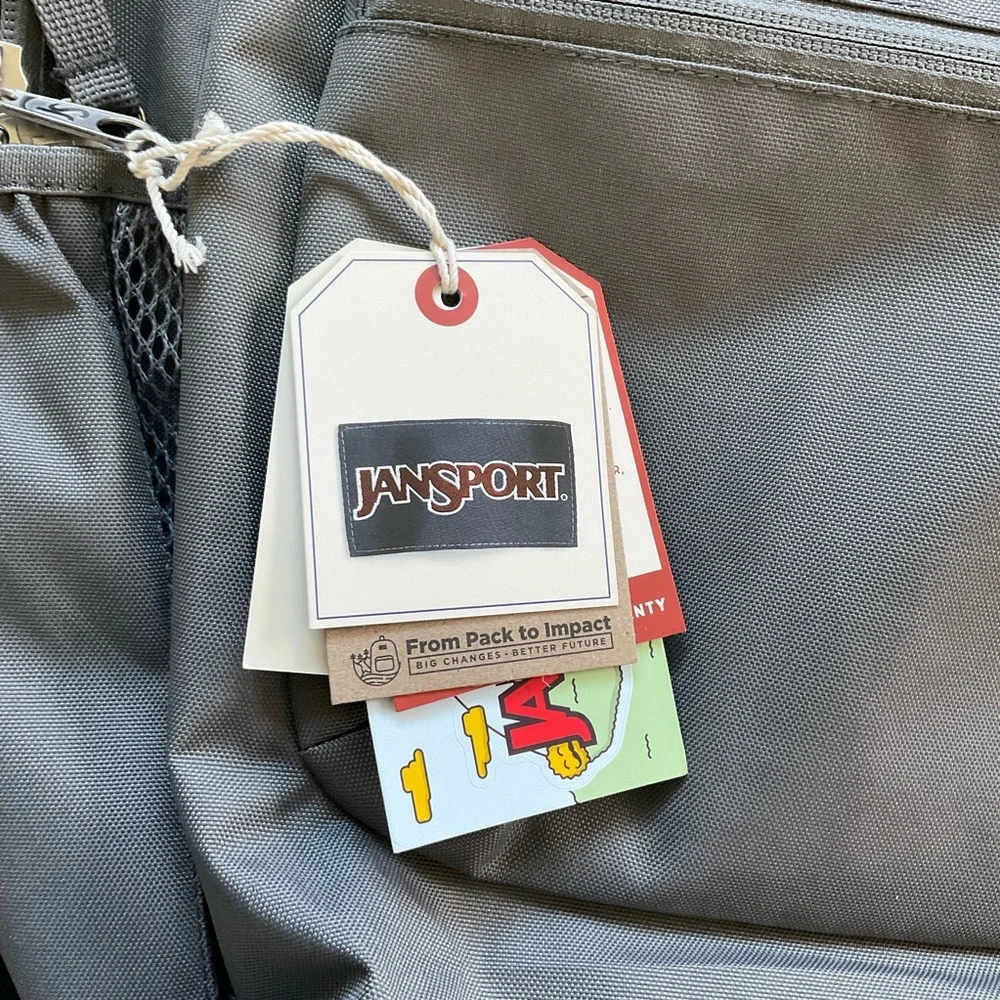 NWT Jansport Cross Town Backpack Graphite Grey 26 Liter 16.5 X 12.5 X 5.5